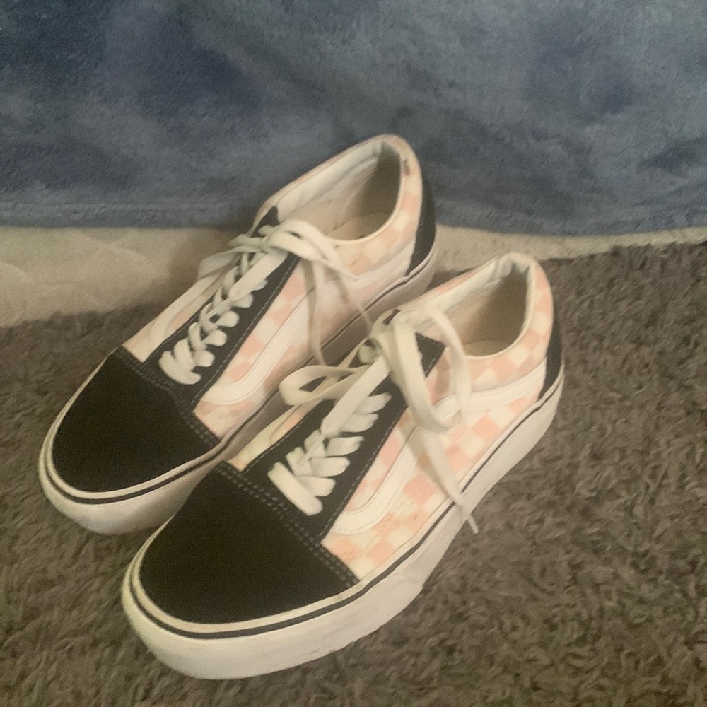Ankle vans